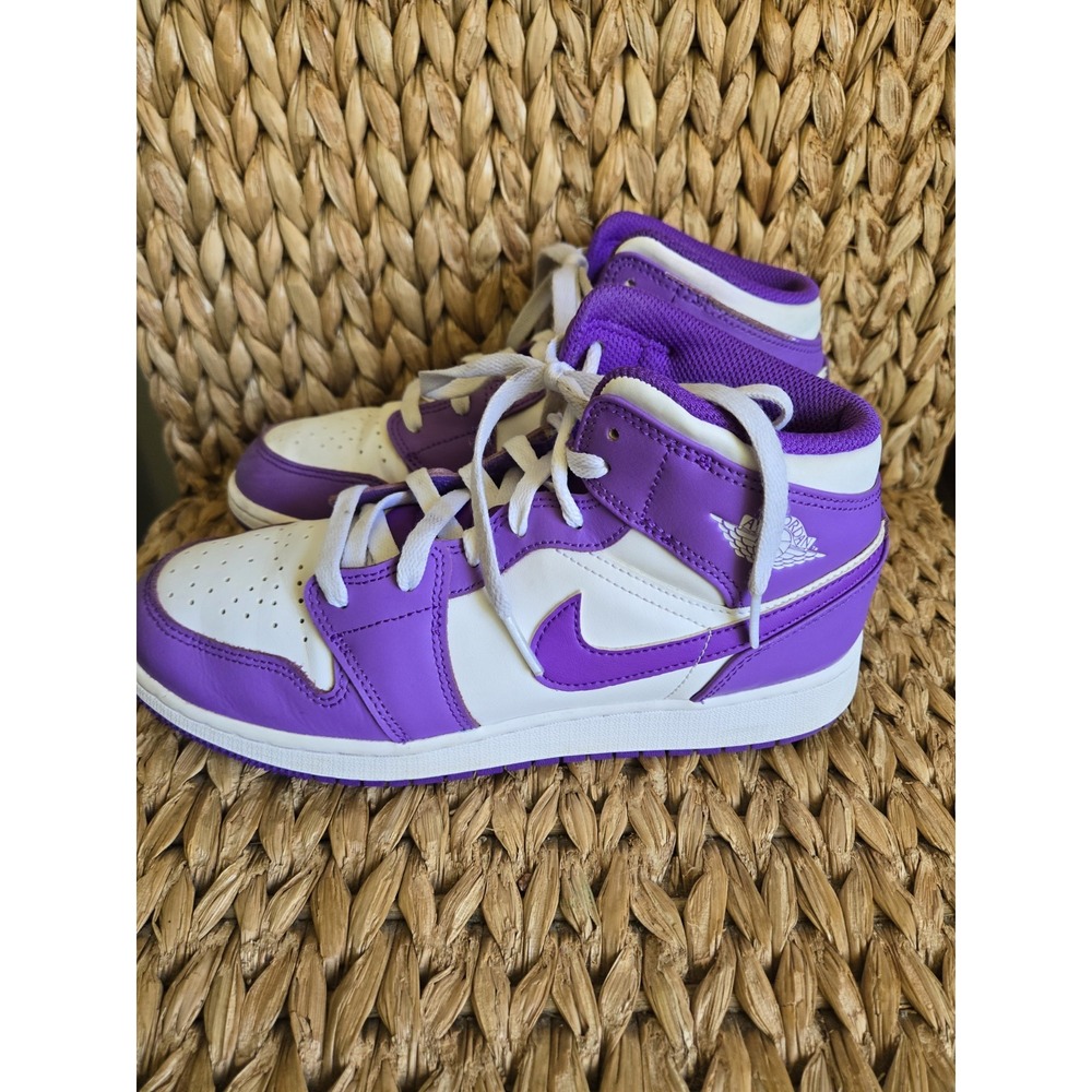 Air Jordan 1 Mid GS Purple Venom White DQ8423-511 Size 6.5Y